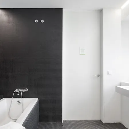 Apartment Ascensor Da Bica - Serviced Lisbon