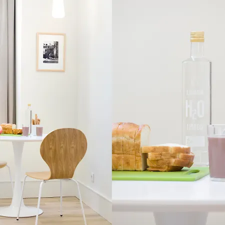 Ascensor Da Bica - Serviced Apartment *
