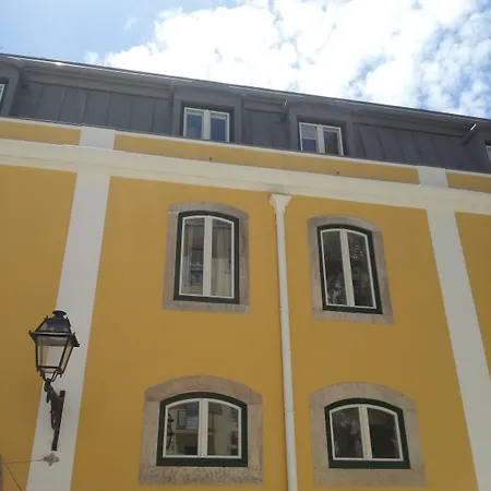 Apartment Ascensor Da Bica - Serviced *