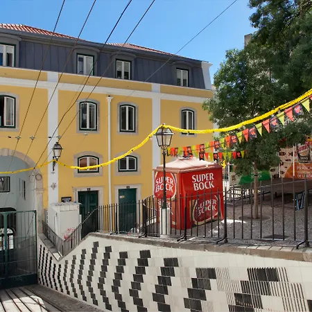 Apartment Ascensor Da Bica - Serviced