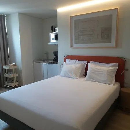 Apartment Ascensor Da Bica - Serviced
