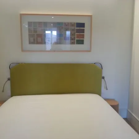 Apartment Ascensor Da Bica - Serviced *