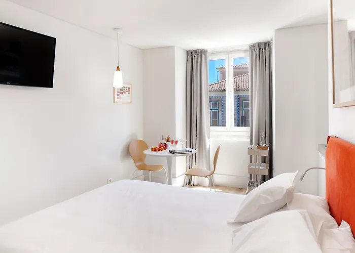 Ascensor Da Bica - Serviced * Lissabon