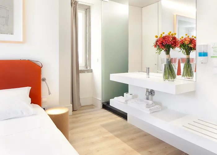 Ascensor Da Bica - Serviced Lisbona