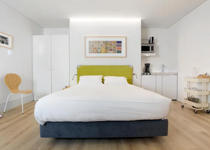 Ascensor Da Bica - Serviced Apartamento