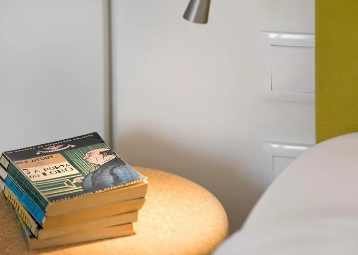 Ascensor Da Bica - Serviced