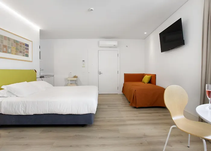 Ascensor Da Bica - Serviced Apartamento