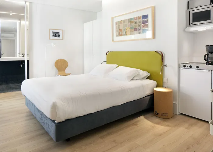 Ascensor Da Bica - Serviced * Lissabon