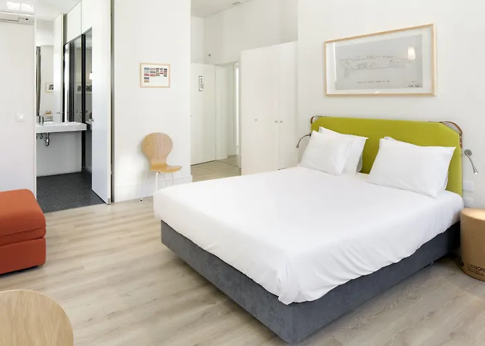 Ascensor Da Bica - Serviced Apartamento