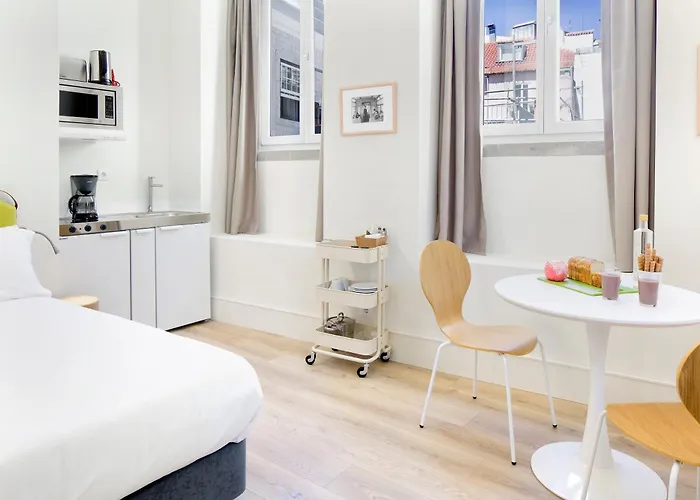 Ascensor Da Bica - Serviced *